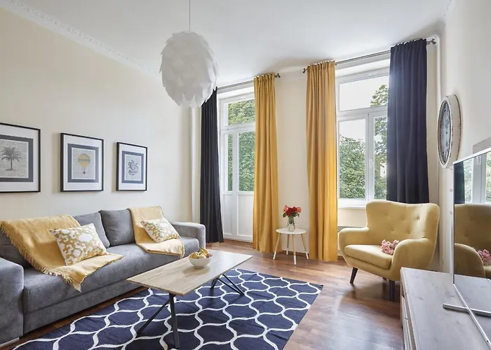 Anglicka 138 דירה *